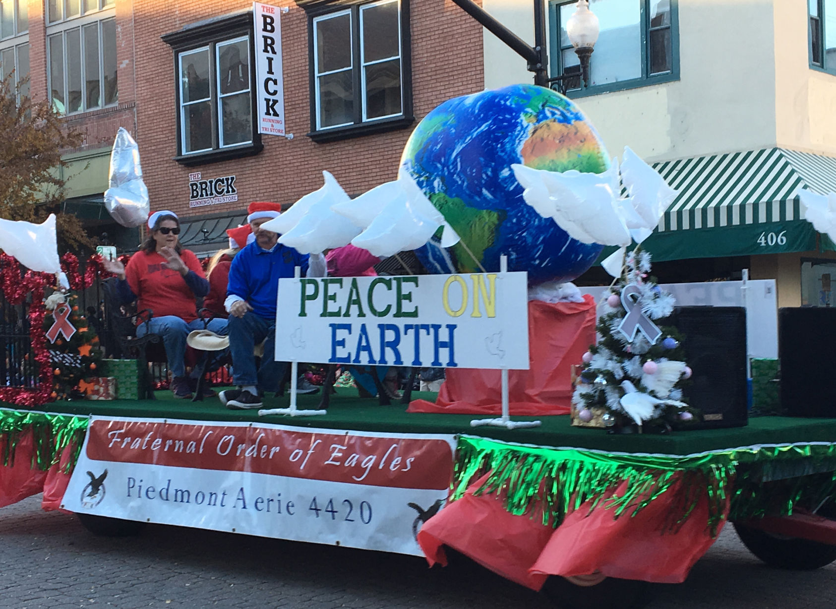 DRB 1204 Parade 35.JPG